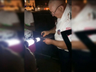 Полиция Анапы задержала водителя с подозрительными правами и неизвестным веществом в шприцах