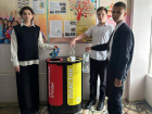 В десяти школах Анапы установили урны для раздельного сбора мусора