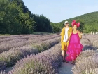 Мальвина в Анапе: звезда сериалов Мария Горбань посетила лавандовые поля 