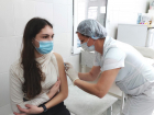 В Анапе сделали прививку «Спутник-М» десятикласснице, которая хочет стать врачом
