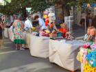 В Анапе работает ярмарка «ручных» изделий