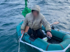Анапского "Робинзона" унесло на резиновой лодке на три километра в открытое море 