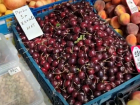  «Халявы нет»: на рынке Анапы ввели плату за «попробовать черешню»