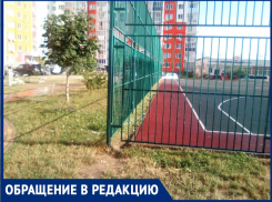 «В ЖК «Горгиппия-2» поливают газон – мокрое все во дворе» – жители просят УК поменять оборудование