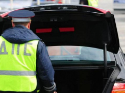 Машину с опасным грузом для Анапы остановили под Ростовом