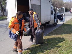 Пионерский проспект в Анапе готовят к курортному сезону