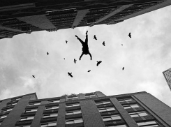 Анапчанин разбился насмерть, выпав из окна высотки