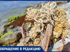 «Необходимо срочно убрать ржавый предмет»: старый якорь на пляже в Анапе мешает отдыхающим 