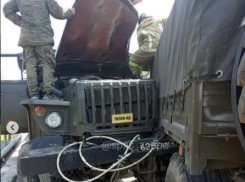 На трассе под Анапой ДТП с грузовиками: водителя зажало в салоне авто