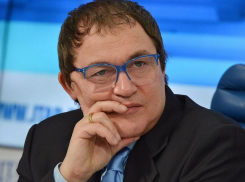 Телеведущий Дмитрий Дибров с семьей приедет в Анапу