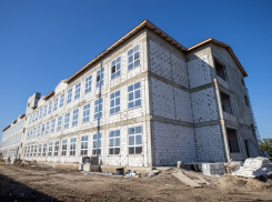 Новый корпус школы в станице Анапской готов на 70%