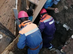 В Витязево под Анапой мужчину засыпало землёй: пришлось вызывать спасателей