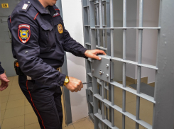 Анапчанина, ругавшегося матом на улице, задержали с наркотиками в кармане