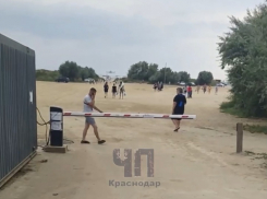 Бесчеловечность и безнаказанность: на центральном пляже Благовещенской не дали забрать пожилого мужчину 