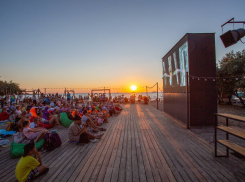 Анапа станет первым городом фестиваля уличного кинотеатра «ЛЕТО PREMIER»