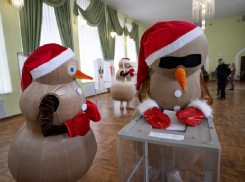 «Главное – не нарушать» – эксперт о появлении на выборах песковиков Анапы и исторических персонажей