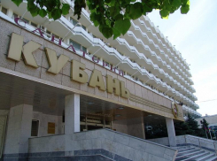 Гендиректор анапского санатория находится в США, в ковидном госпитале