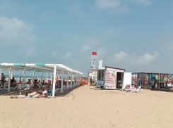 В Анапе шторм и донное течение: купание запрещено