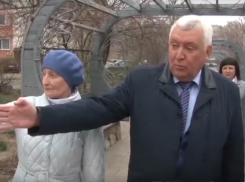 Вытоптанный газон на ул. Лермонтова в Анапе превратился в благоустроенный тротуар