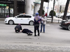 На переходе в Анапе под колёса авто попала женщина