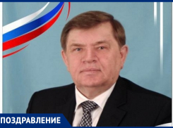 Сегодня, 18 июня, свой день рождения отмечает Александр Смирнов!