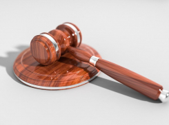 В Анапе будут судить мужчину, сын которого опубликовал фашистскую символику