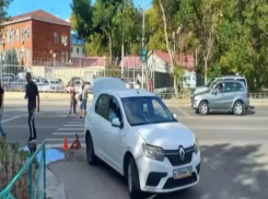 В Анапе водитель сдавал назад и не заметил 79-летнюю женщину: пешеход в больнице