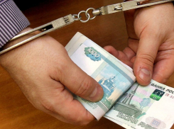 В Анапе юнга обворовал капитана