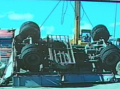 На трассе Анапа-Краснодар в массовом ДТП с КамАЗом пострадали три иномарки