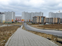 Жители домов на бульваре Меньшикова в Анапе просят благоустроить их территорию