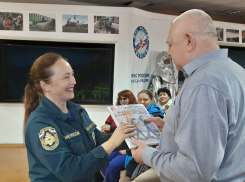 Анапскому обществу слепых подарили книги