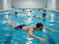 В Анапе родители спортсменов пожаловались на проблемы с тренировками после закрытия бассейна
