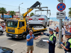 Оставил машину — заплати 10 тысяч: новые цены на эвакуацию в Анапе