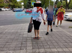 Едва не убило: в Анапе еще на одну женщину с дерева упала ветка