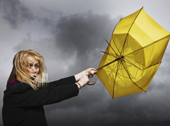 Готовьтесь к отключениям света: в Анапе ожидаются сильные осадки и ветер до 32 м/с