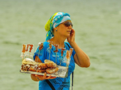 Навязчивым «зазывалам» Анапы грозит штраф в 5 тысяч рублей