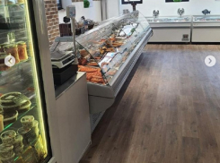 Полиция Анапы выявила еще один магазин с немаркированными морепродуктами
