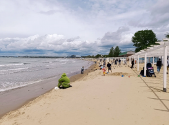Ледяное море у берегов Анапы отпугнуло отдыхающих