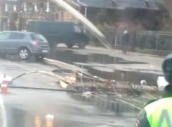 Утром 10 января девушка на «Опеле» сбила опору ЛЭП в Анапе