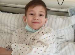 «Шанс на выздоровление есть»: анапчан вновь просят прийти на помощь Артему Алгазиеву