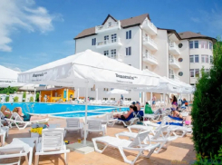 Отель есть и его нет – суд по анапской гостинице «Демократия» пошел на второй круг