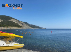 В день поэта в Анапе ясно