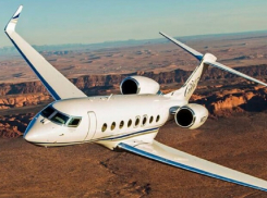 Аэропорт Анапы принял два авиаборта, которые не смогли сесть в Геленджике