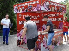 30 незаконных ларьков снесли на набережной в Анапе