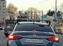 В Анапе водитель Hyundai проехал перекрёсток на красный свет и был найден полицейскими