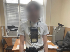 Неадекватный мужчина разгуливал с игрушечным пистолетом по Анапе