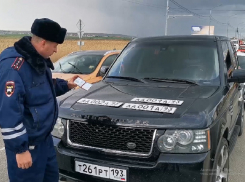 В Анапе будут судить москвича за использование поддельных автономеров и удостоверения полицейского