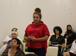 Тротуары, ремонт дорог и соцобъекты: на что жаловались жители Приморского округа мэру Анапы