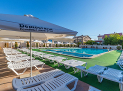 Мэрия Анапы требует снести часть отеля «Демократия» в Сукко