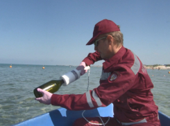 Море под контролем: в Анапе взяли пробы воды на пляжах